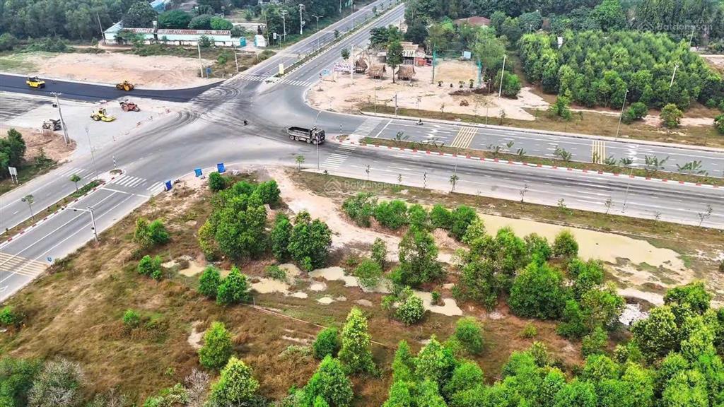 Chuyên hàng ngộp mega city 2 nhiều vị trí gần tttm, đường 15m, 17m, 24m, 32m.  0937 352 ***