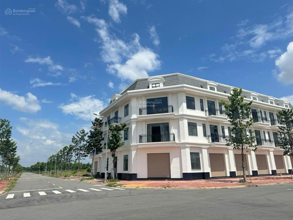 Chuyên hàng ngộp mega city 2 nhiều vị trí gần tttm, đường 15m, 17m, 24m, 32m.  0937 352 ***