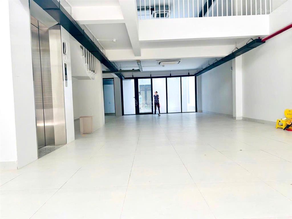 Cho thuê nhà mặt tiền phan kế bính quận 1  dtsd 500m²  pccc đầy đủ