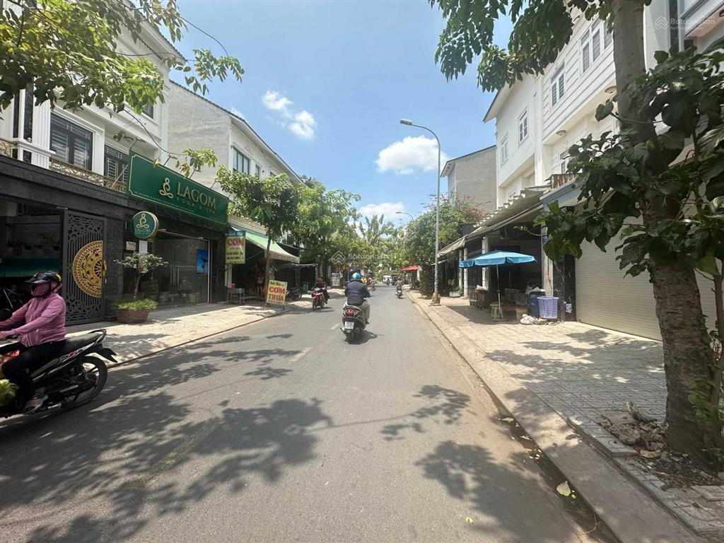 57m2 (5mx11m) đất mặt tiền đường lớn view kênh thông quốc lộ 13 sát bờ sông sài gòn sổ riêng thổ cư