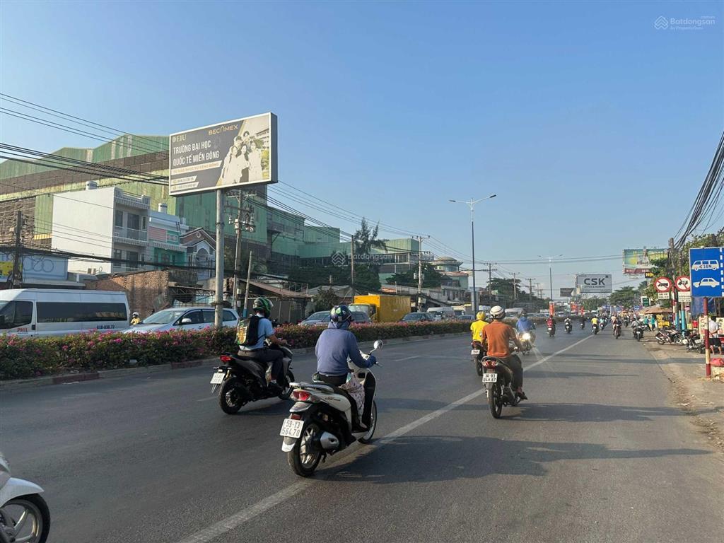 57m2 (5mx11m) đất mặt tiền đường lớn view kênh thông quốc lộ 13 sát bờ sông sài gòn sổ riêng thổ cư