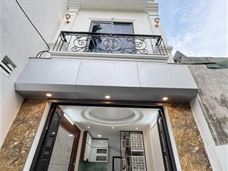 Bán nhà vĩnh hưng, 32m2, 5 tầng. 15m ra phố, nhà mới koong, chỉ việc xách đồ về ở. giá chỉ hơn 6 tỷ