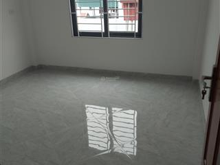 Bán nhà đại thanh. huỳnh cung tam hiệp cạnh đấu giá huỳnh cung oto đỗ cửa 40m x 5tang  0985 636 ***