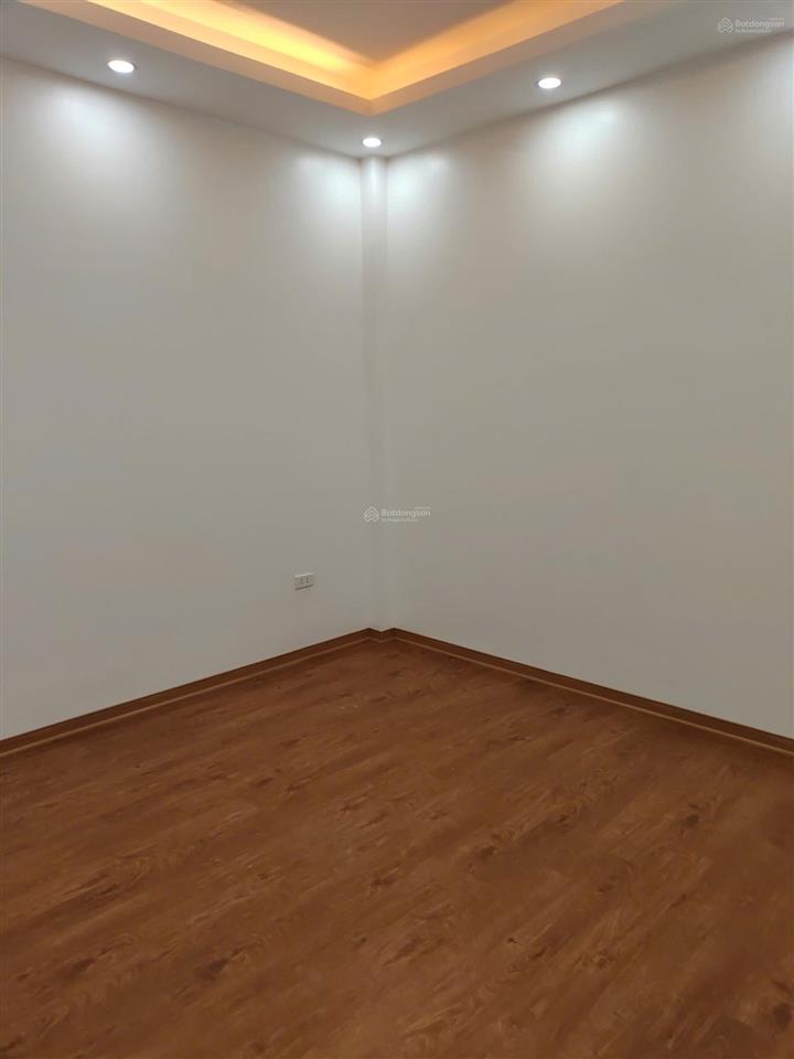 Bán nhà 60m2 x 6 tầng thang máy ôtô vào. có thể khai thác dòng tiền tại ngọc hồi lạc thị chỉ 8.1tỷ