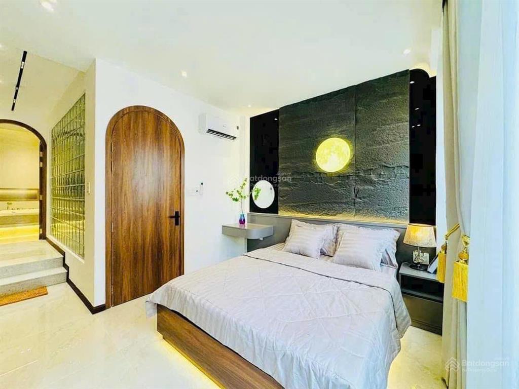 Bán nhà 1 trục quang trung, phưởng 8, gò vấp, 4.5 x 15 mét, giá 6.9 tỷ