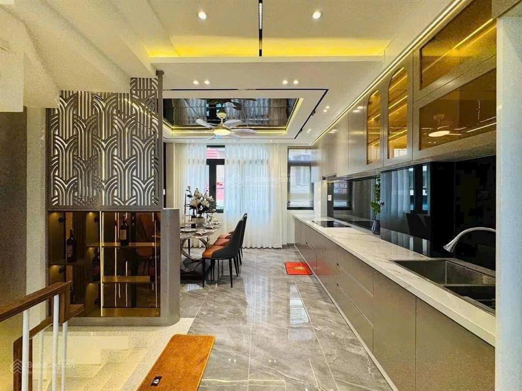 Bán nhà 1 trục quang trung, phưởng 8, gò vấp, 4.5 x 15 mét, giá 6.9 tỷ