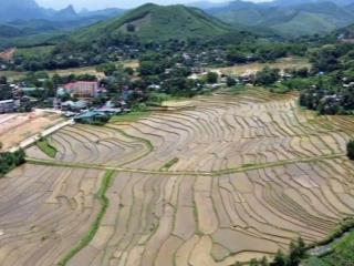Bán 5800 m2 bám suối đá trong vắt, gần dự án cáp treo sungroup, kim bôi, hòa bình giá đầu tư