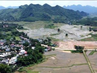 Bán 5800 m2 bám suối đá trong vắt, gần dự án cáp treo sungroup, kim bôi, hòa bình giá đầu tư