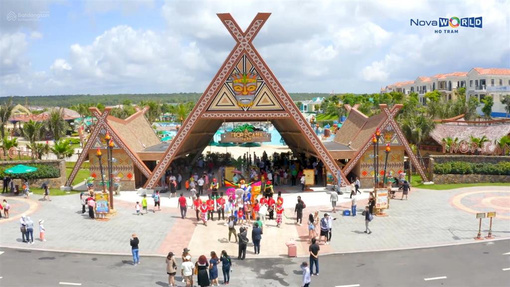 Bán cắt lỗ sâu 1.7 tỷ biệt thự song lập 200m2 nhà sẵn, sau nhà là kênh. giá 7,762tỷ bán 6tỷ(có vat)