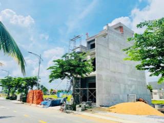 Đất sổ sẳn 5x20 đường nhựa 18m giá 2,3 tỷ nguyễn hữu trí, đối diện ubnd xã thanh phú. cơ hội x2 x3