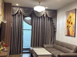 The sapphire cho thuê căn studio giá chỉ 7,5 triệu bao phí . vào luôn