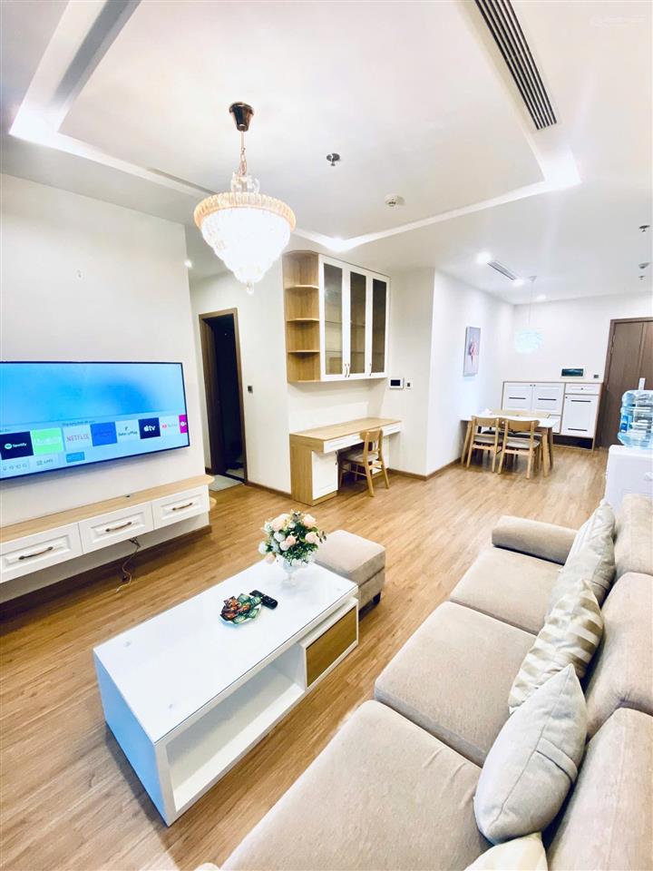 Bán căn hộ vinhomes metropolis 2pn 2wc toà m3 đang cho khách nhật thuê