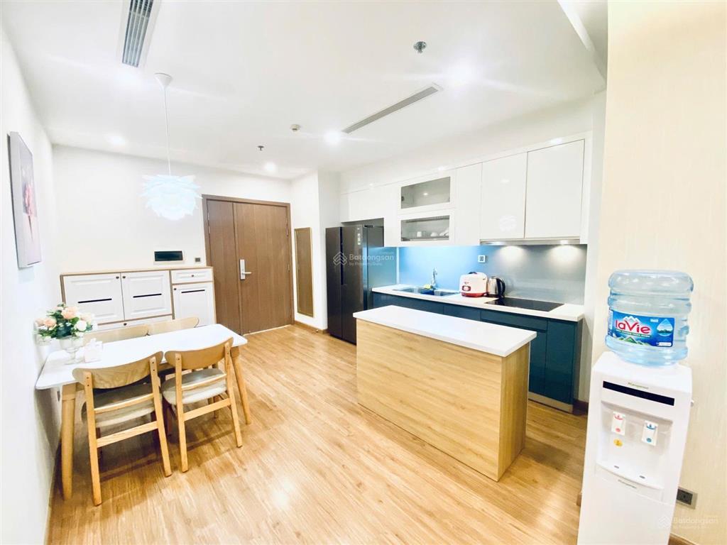 Bán căn hộ vinhomes metropolis 2pn 2wc toà m3 đang cho khách nhật thuê