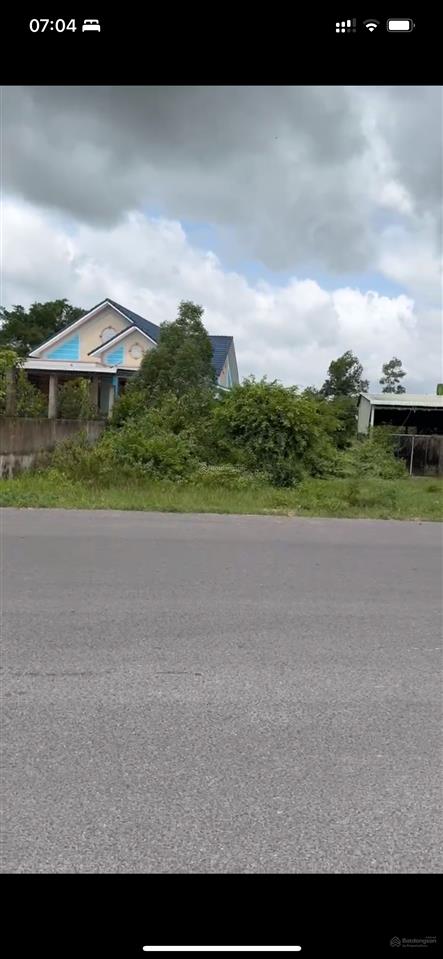 Kẹt tiền bán gấp đất mặt tiền hồ chí minh diện tích 10x50m full thổ.