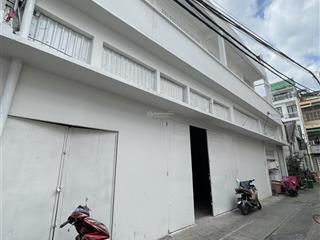 Cho thuê nhà 2mt phố wall p. ntb quận 1, view sông cầu móng trần nhà cao 5m (dt 20x40m) nở hậu 20m