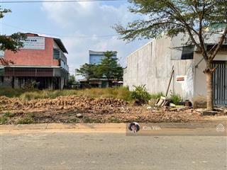 Bán 2 lô liền kề 10x 26m=260m2 nằm cách ubnd xã phạm văn hai 700m