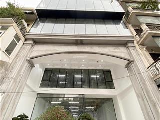 Cho thuê tòa nhà mt lũy bán bích. dt 10x25m. hầm trệt 5 lầu st. sàn suốt, pccc đầy đủ