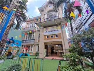 Cho thuê biệt thự 3 mt lam sơn, phường 2. dt 12x36m. trệt 3 lầu sân rộng. vị trí hot khu sân bay