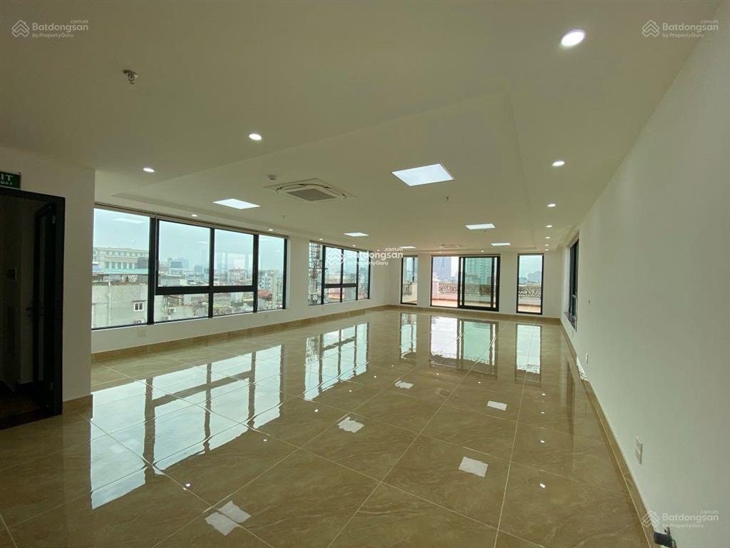 Tòa nhà cho thuê đường trần huy liệu, phường 8. hầm, trệt, lửng, 5 lầu. sàn trống suốt. ốp kính đẹp