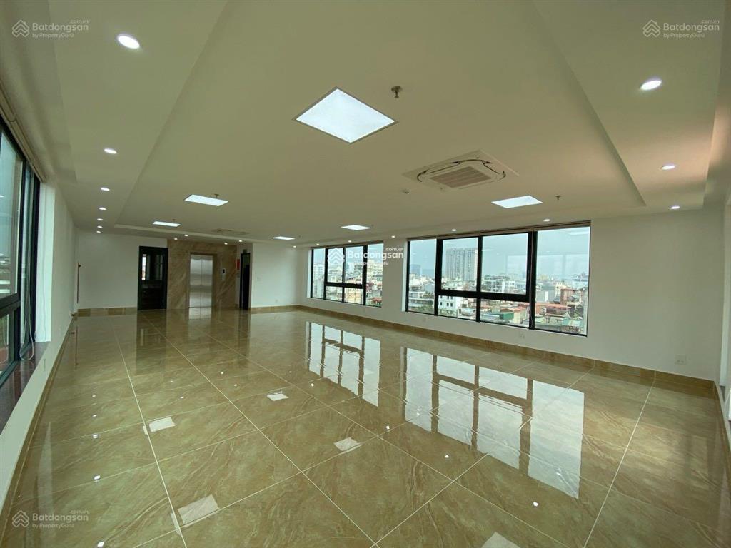 Tòa nhà cho thuê đường trần huy liệu, phường 8. hầm, trệt, lửng, 5 lầu. sàn trống suốt. ốp kính đẹp