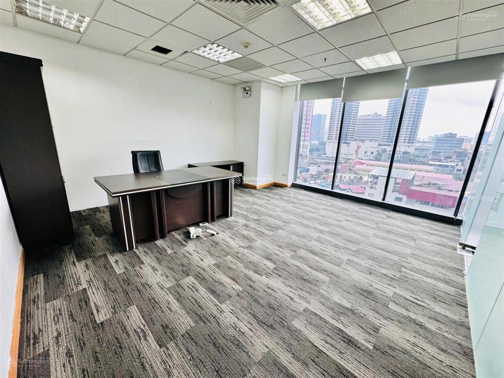 Cho thuê nguyên tòa mt nguyễn cửu vân, phường 17, dt 8x25m. hầm  trệt  lửng  4 lầu. pccc đầy đủ