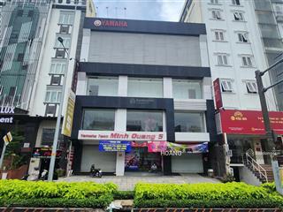 Cho thuê nguyên căn mt đường cộng hòa đoạn đẹp ngay lăng cha cả. dt 15x16m. trệt 3 lầu suốt.