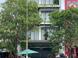 Nhà cho thuê mt bàu cát đôi, phường 14. dt 8x18m. trệt 3 lầu trống suốt. vị trí đẹp kinh doanh