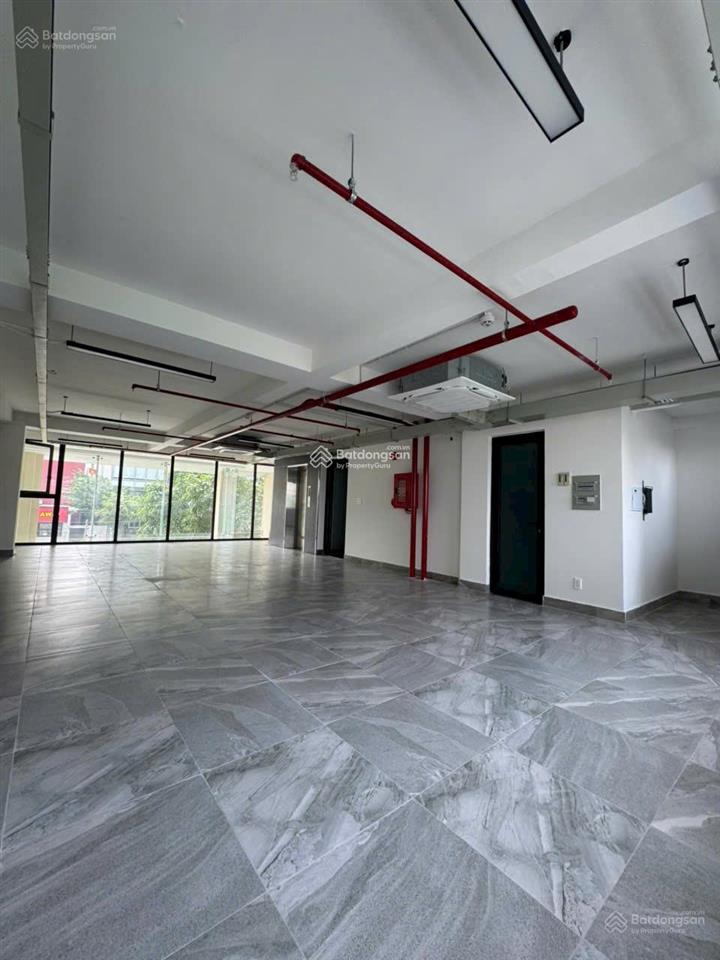 Cho thuê tòa nhà đường trương công định, phường 14. dt 8,5x18m. hầm  trệt  5 lầu. pccc đầy đủ