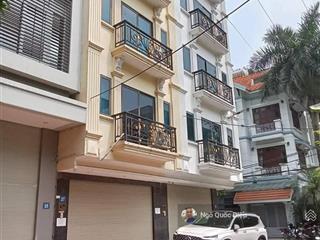 Bán nhà pl hoàng quốc việt, oto tránh, ô chờ thang máy, khu cán bộ quân đội, gara 7 chỗ 0988 874 ***