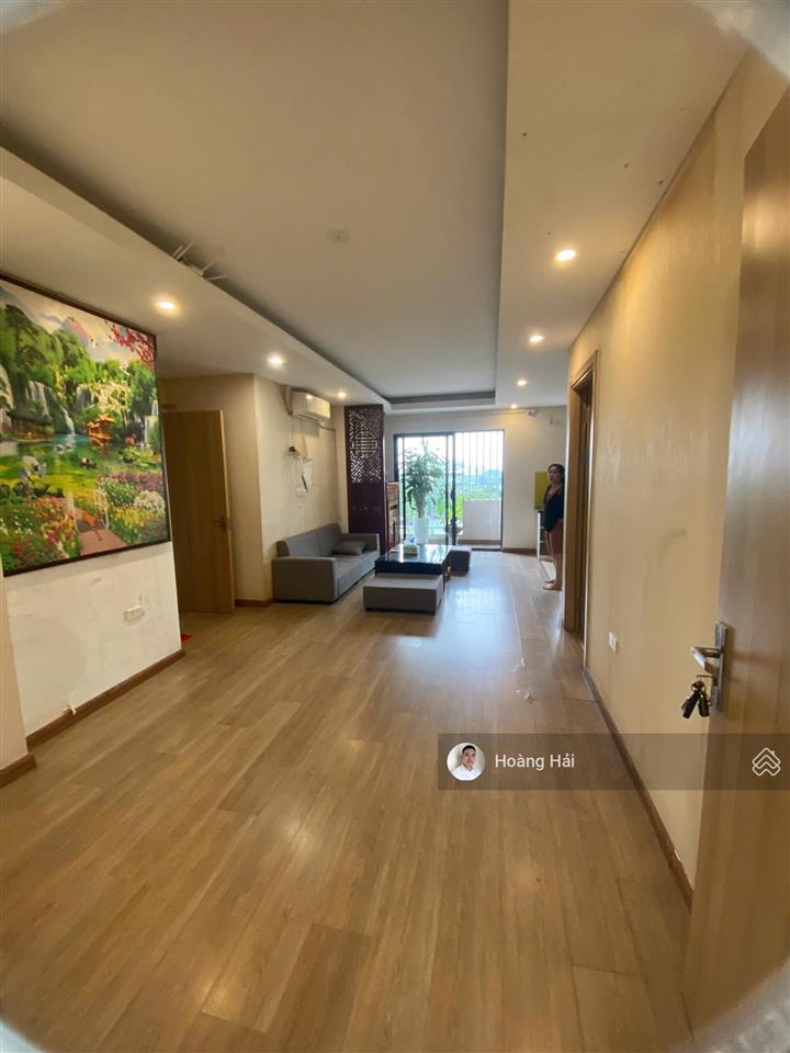 Chung cư mới việt hưng diện tích 70m2, 2pn/2wc ban công đông nam cực hiếm giá 3,9 tỷ