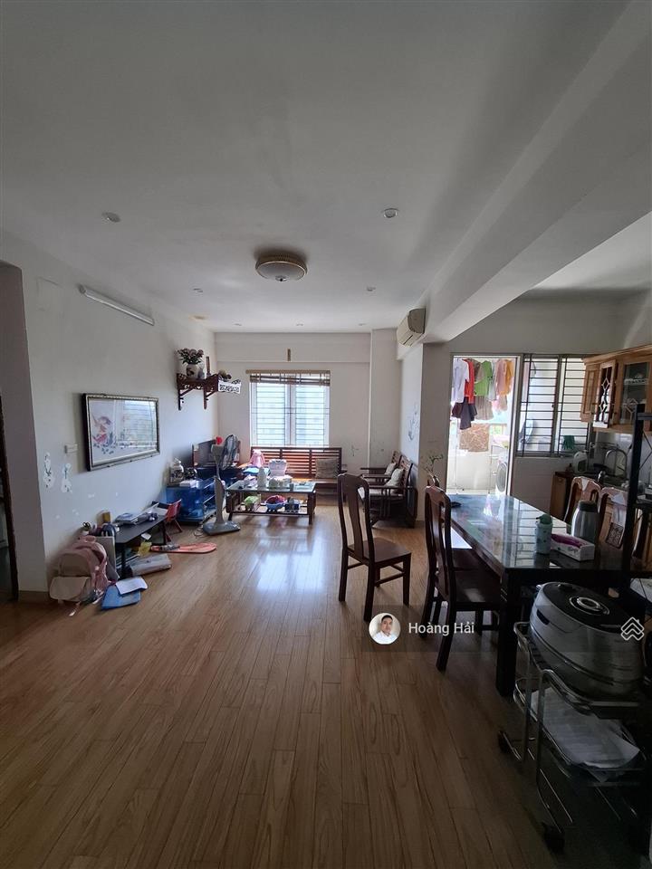 Bán chcc việt hưng 97m2 3pn, 2wc ban công đông nam cực mát giá 5,89 tỷ