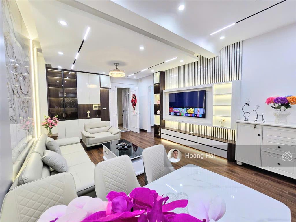 Bán căn hộ chung cư đẹp tại việt hưng, 6,99 tỷ, 102 m2, đầy đủ nội thất