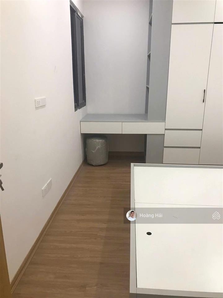 Bán ch valencia garden việt hưng 61m2 2 phòng ngủ ban công đông nam view vinhome cực đẹp