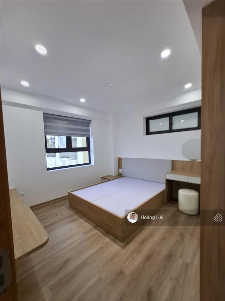 Siêu phẩm việt hưng thang máy căn góc 2 phòng ngủ full nội thất