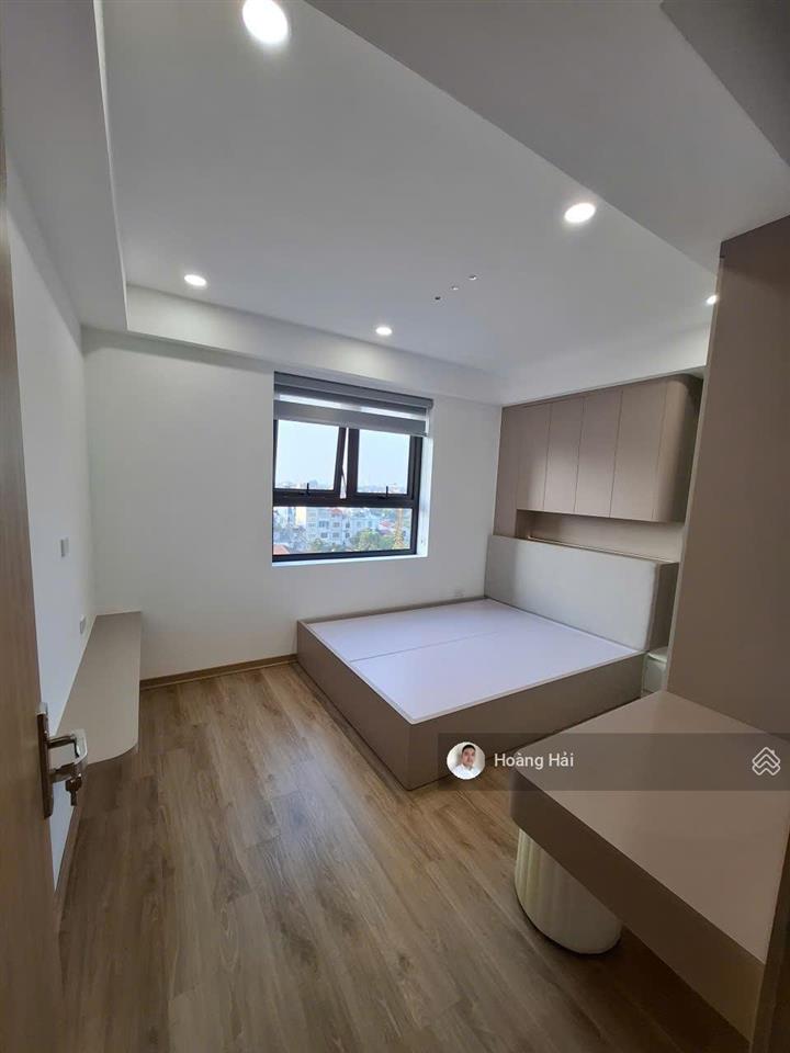 Siêu phẩm việt hưng thang máy căn góc 2 phòng ngủ full nội thất