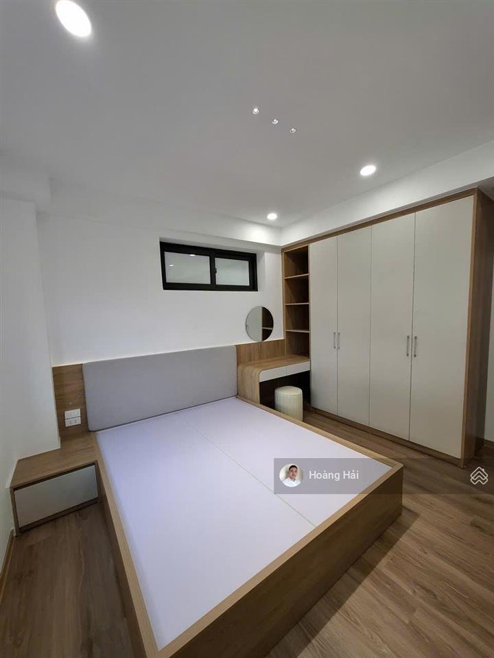 Siêu phẩm việt hưng thang máy căn góc 2 phòng ngủ full nội thất