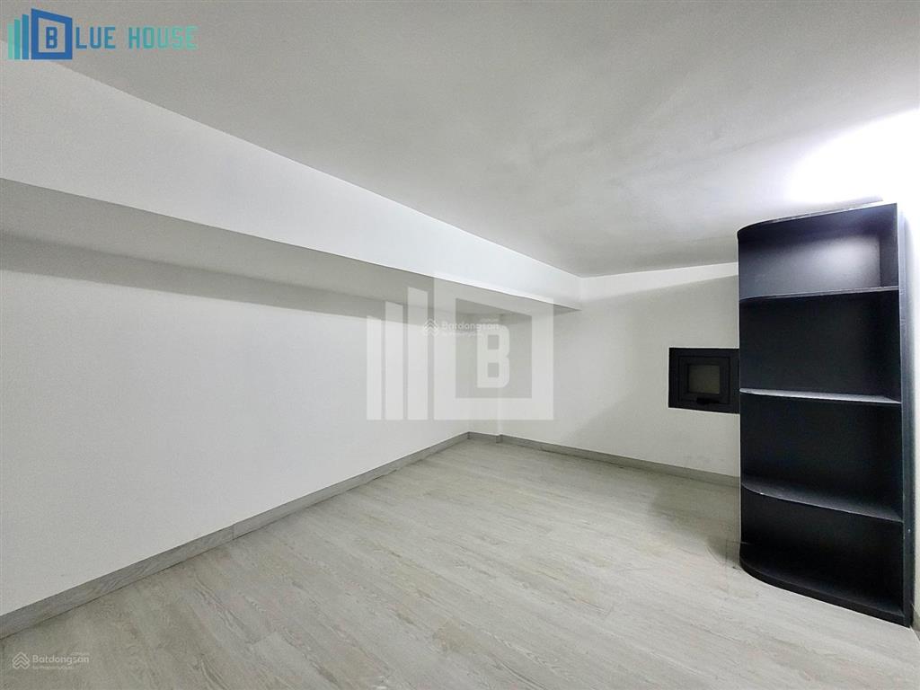 Duplex 2 phòng ngủ riêng  full nội thất  trung tâm quận 1  đối diện chợ bến thành