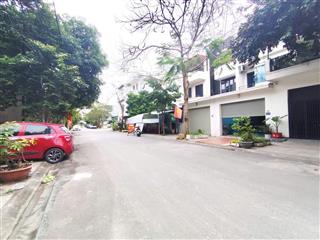 Đất phân lô 15 Khúc Thừa Dụ - Thiên Lôi, 90m, đường 15m, giá 6.86 tỉ