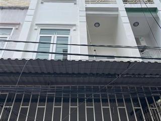 Nhà Vĩnh Tiến - 50m 3 tầng, sân cổng riêng, ngõ 3m, giá 3.3 tỉ