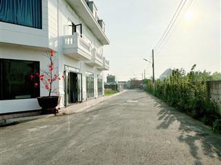 Nhà 1 trệt 1 lầu DTSD: 154m2 3 phòng ngủ,3wc