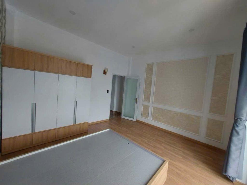 Bán nhà 1 trệt 1 lửng 1 lầu phường Phú Tân.Cách đại lộ đồng khởi 300m