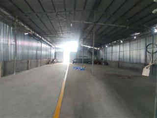Cho thuê 2000m2 kho xưởng đường container và có sẵn 3 pha