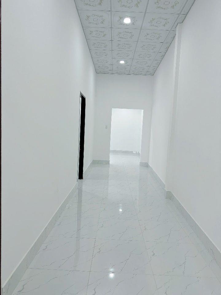 Bán nhà cấp 4 mới xây phường Phú Khương,cách Nguyễn Huệ 150m