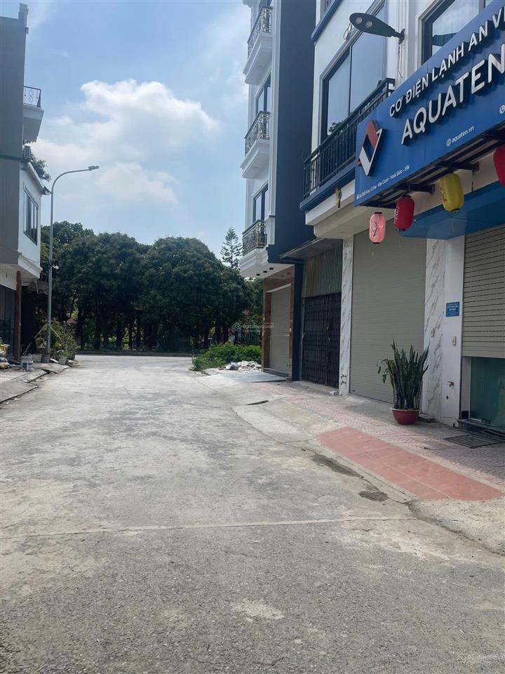 Bán đất lô góc dịch vụ 16ha di trạch hoài đức, đầu tư, tòa vp, xây ở, dt 150m2, mt 6m, giá 10 tỷ