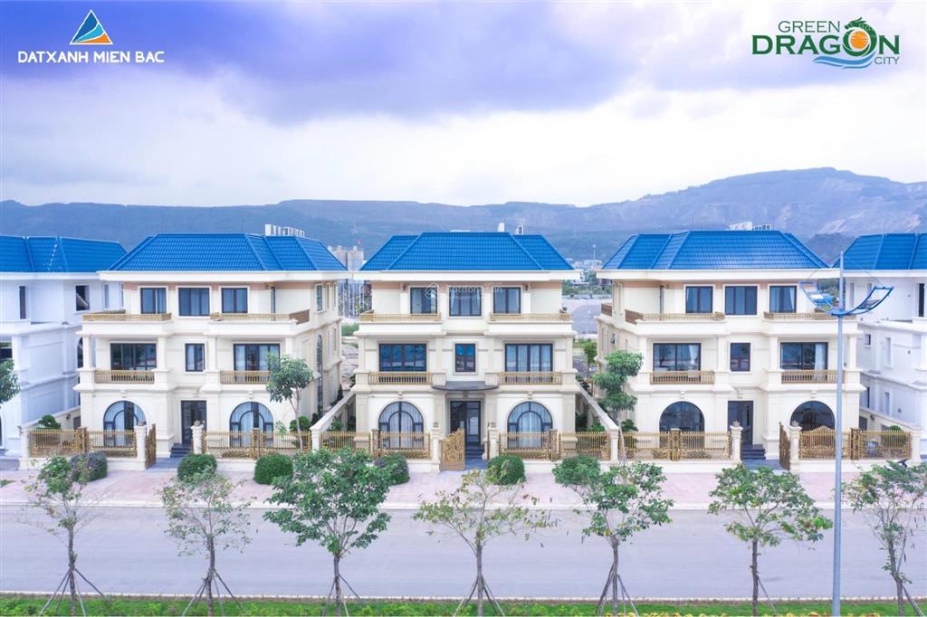 Cđt bán 45 triệu tôi bán ngay cạnh sổ đỏ ngay giá 27.5 triệu/m2  0989 487 ***