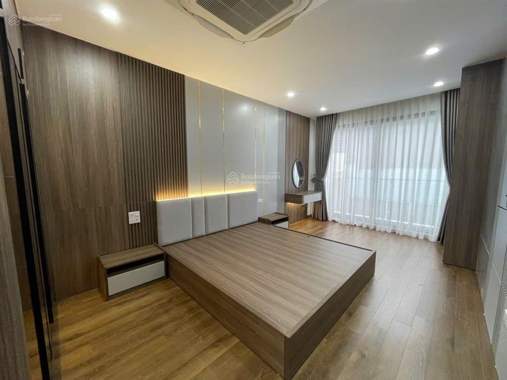 Nhà 43.5/47m xây 6 tầng, thang máy, gara ô tô, full nội thất ở 604 ngọc thụy, long biên 13.95 tỷ