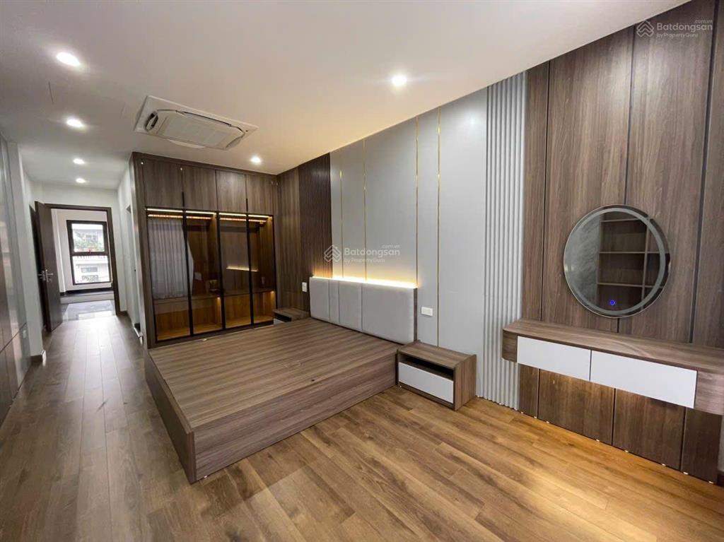 Nhà 43.5/47m xây 6 tầng, thang máy, gara ô tô, full nội thất ở 604 ngọc thụy, long biên 13.95 tỷ