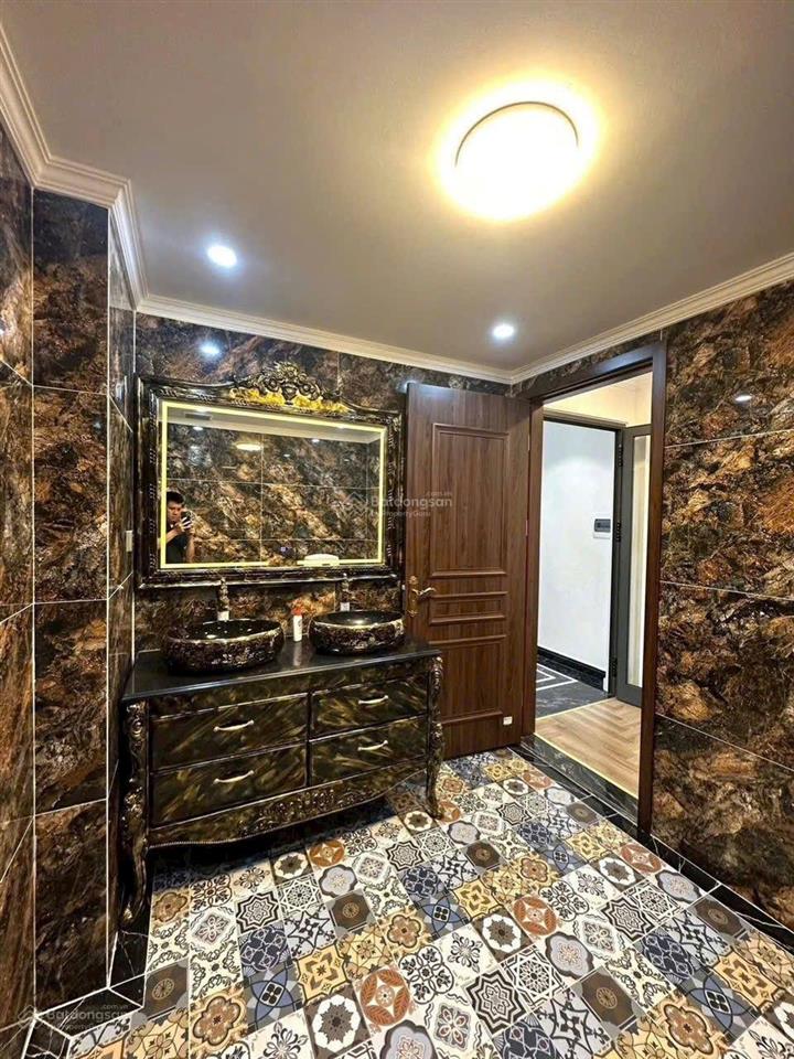 Bán nhà 92m2 xây 7 tầng, thang máy, full nội thất mặt phố ngô gia tự, long biên, hà nội 29 tỉ