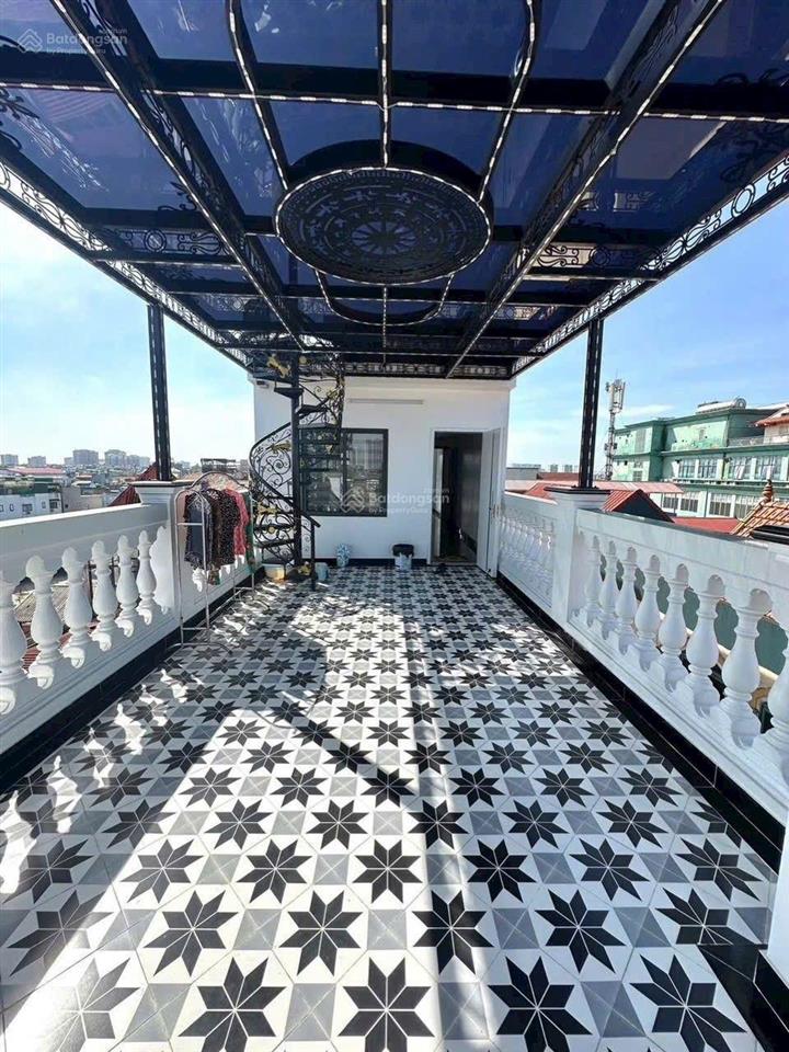 Bán nhà 92m2 xây 7 tầng, thang máy, full nội thất mặt phố ngô gia tự, long biên, hà nội 29 tỉ