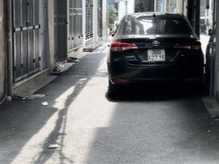 Hồng mai bán 6M tặng nhà lô góc ô tô vào nhà hai bà trưng